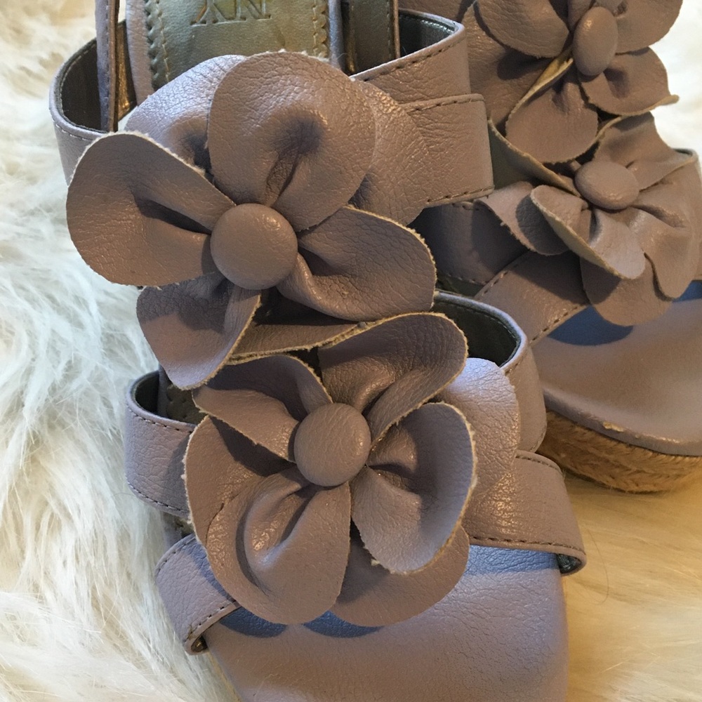 Light Purple Wedges